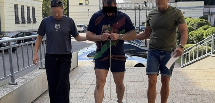 Narkotykowa transakcja przerwana przez stołecznych policjantów