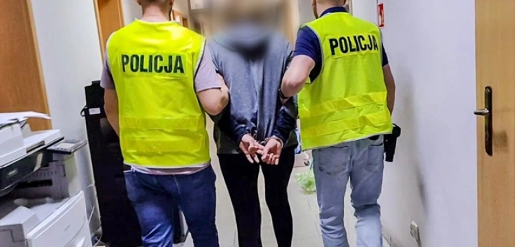 Kradzież na ponad 1,4 miliona złotych – szybkie zatrzymanie podejrzanej