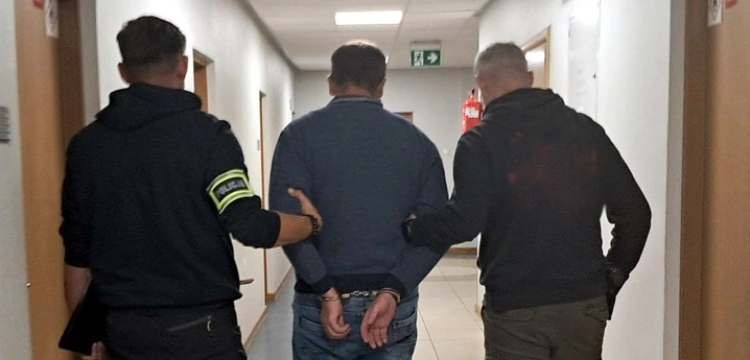 Zawierali umowy i się z nich nie wywiązywali. Spowodowali straty na ponad 8 mln zł