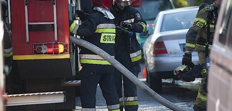 Potężny pożar w Koninie. Kłęby dymu nad miastem