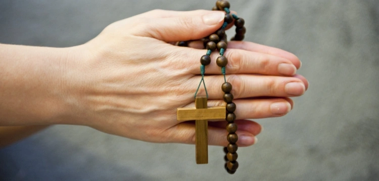 Zatrzymano ją za modlitwę przed kliniką aborcyjną. Dostanie odszkodowanie od policji