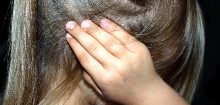 Kasta basta! Sąd wypuścił na wolność groźnego pedofila
