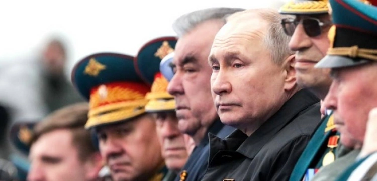 Rosja pod ścianą? Zaczyna wcielać kobiety przeciwko Ukrainie