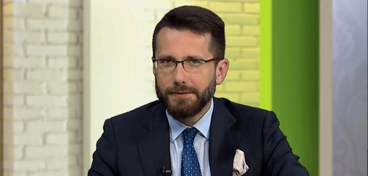 Fogiel: Macron rozbija jedność Zachodu