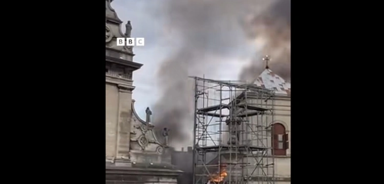 Atak dronów na Lwów. Abp Mokrzycki: wybuchy blisko świątyni [Wideo]