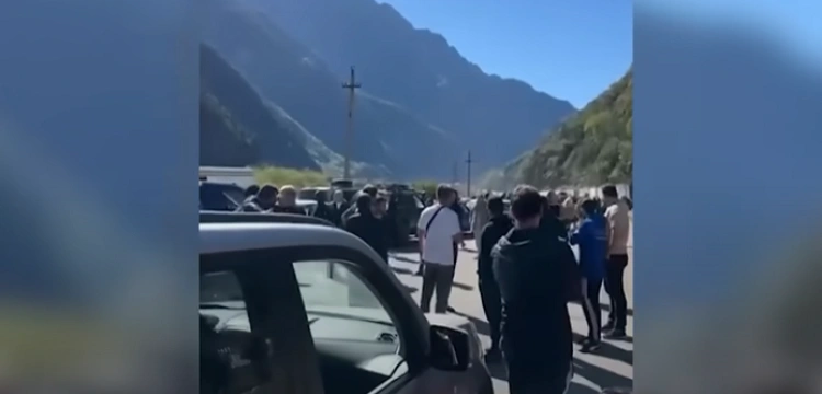 Finowie ostrzegają przez rosyjskimi „uciekinierami” do strefy Schengen: Masowo fałszują paszporty