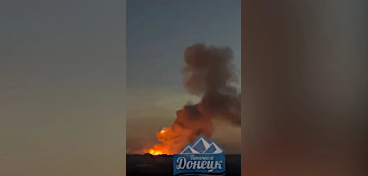 Kolejny rosyjski skład amunicji w płomieniach. Zasługa wyrzutni HIMARS