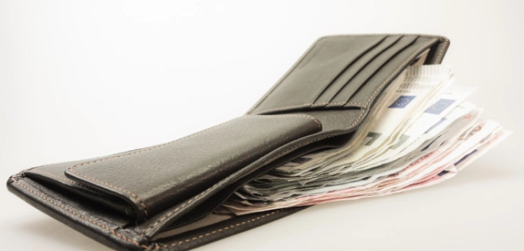 Ile zarabiają Polacy? GUS podał nowe dane