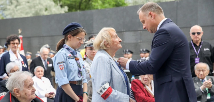 Prezydent: Dziękuję powstańcom za to, że są