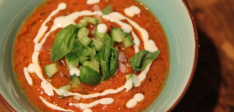 Gazpacho - wyśmienity hiszpański chłodnik z pomidorów