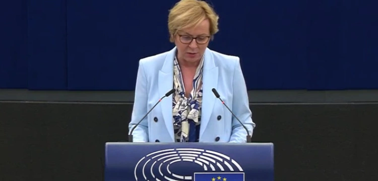 PE przegłosował raport europoseł Jadwigi Wiśniewskiej. „Rosja musi zostać wykluczona z Interpolu”