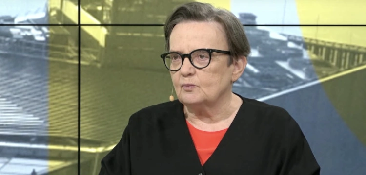 „Wyjątkowa nikczemność”. Holland porównuje sytuację na granicy do Holokaustu