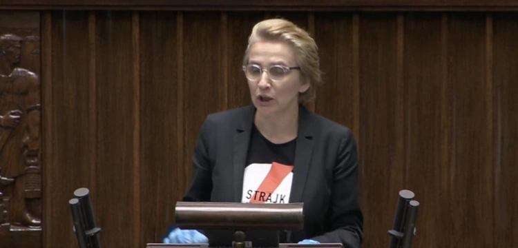 Scheuring-Wielgus wybrała się do Afryki. Oto, co opowiadała tam o Polsce…