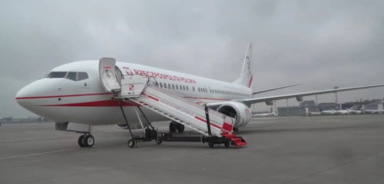 Awaria na pokładzie rządowego samolotu. Delegacja MON wróciła do Warszawy