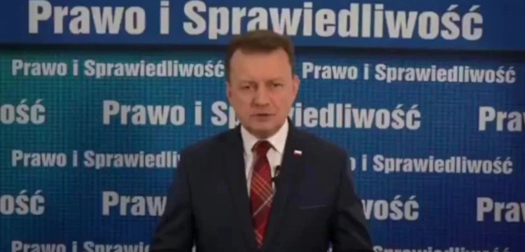 Błaszczak: Płk. Sienkiewicz wciąż łamie prawo i trzyma w niepewności tysiące pracowników
