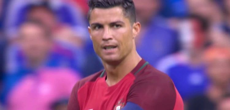 Będzie sensacyjny transfer Cristiano Ronaldo? W tle pensja 200 mln euro