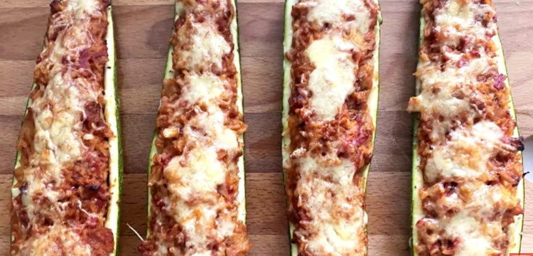 Cukinie faszerowane „po turecku”