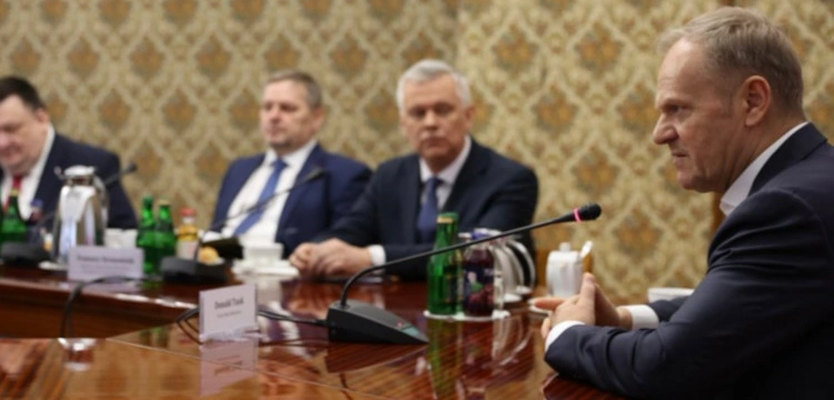 Tusk zwołał spotkanie ws. cyberataków na infrastrukturę energetyczną