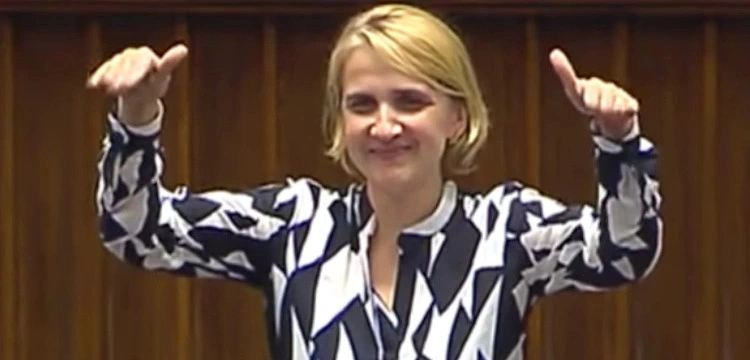 „Miłośniczka” Konstytucji RP Scheuring-Wielgus przyznaje: Świadomie łamię prawo