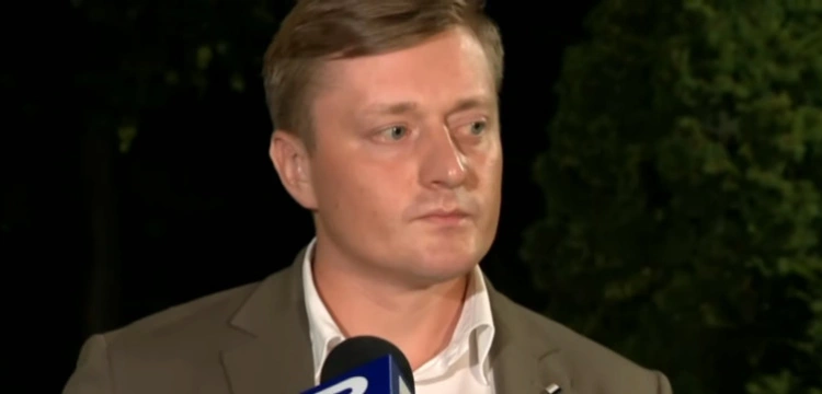 Mec. Lewandowski o deportowaniu polskich dzieci do Szwecji: to powrót do tego, co było przed 2015 r.