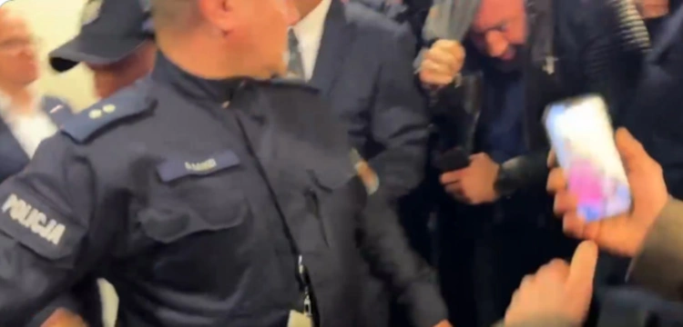 Helsińska Fundacja Praw Człowieka: Sposób zmian w mediach publicznych budzi poważne wątpliwości prawne