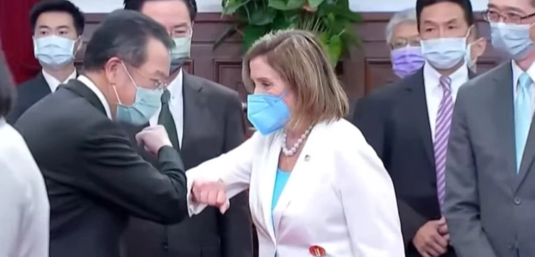 Nancy Pelosi: USA będą chronić demokrację na Tajwanie