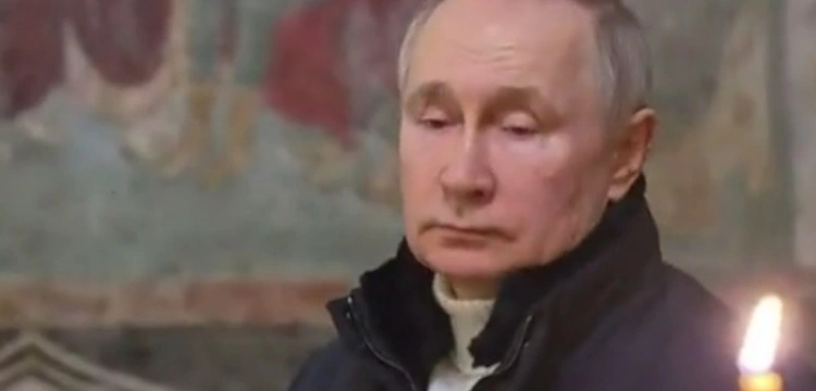[WIDEO] Putin samotny nawet w cerkwi