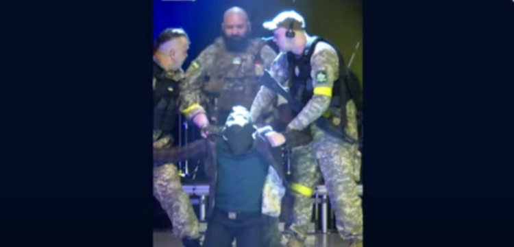 Dramat w Krasnogorsku. To już było grane? Niezwykłe nagranie obiegło internet [WIDEO]