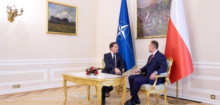 Szef NATO w Warszawie: Wspaniale jest spotkać się z prezydentem Nawrockim