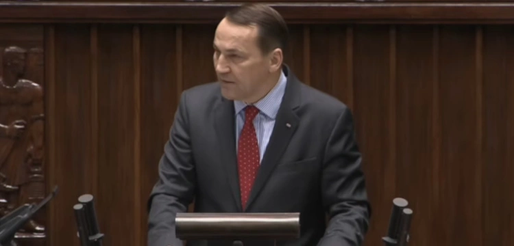 Sikorski: Grozi nam wojna, nawet w tym roku. Polska doświadcza 2-3 cyberataków dziennie