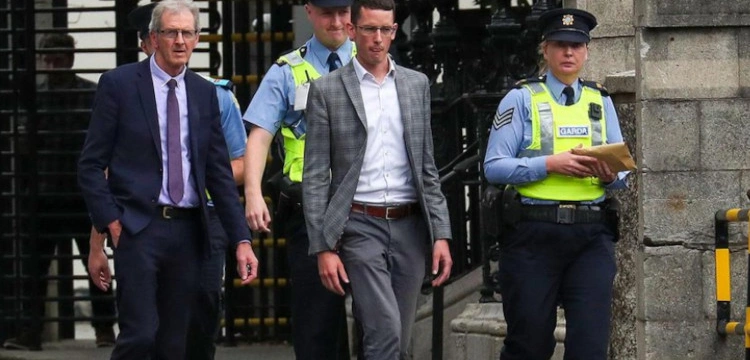 Niebywałe! W Irlandii nauczyciel trafił do więzienia, bo odmówił używania „transpłciowych” zaimków wobec chłopca