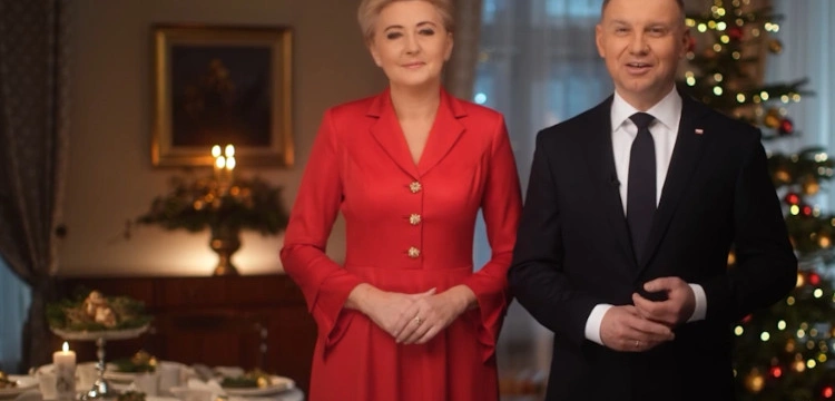 „Niech ten wyjątkowy czas przyniesie nam wszystkim umocnienie i wyciszenie”. Życzenia pary prezydenckiej [WIDEO]