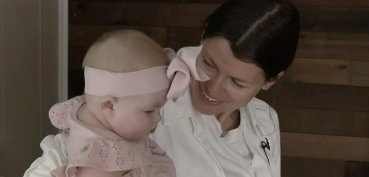 Heroiczna matka z USA. Zamiast siebie, zdecydowała się ratować dziecko. „Dziwią się, że żyję”