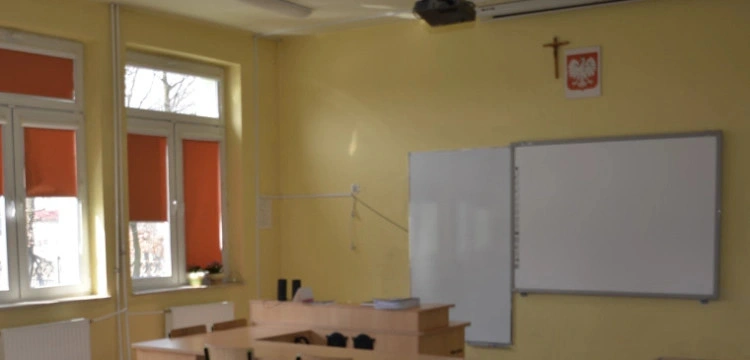 Ks. prof. Piotr Goliszek: w szkole powinna być religia i etyka