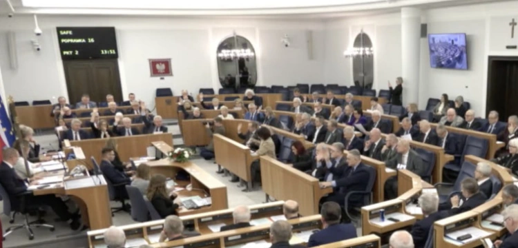 Senat poparł projekt ws. SAFE. Większość poprawek odrzucono