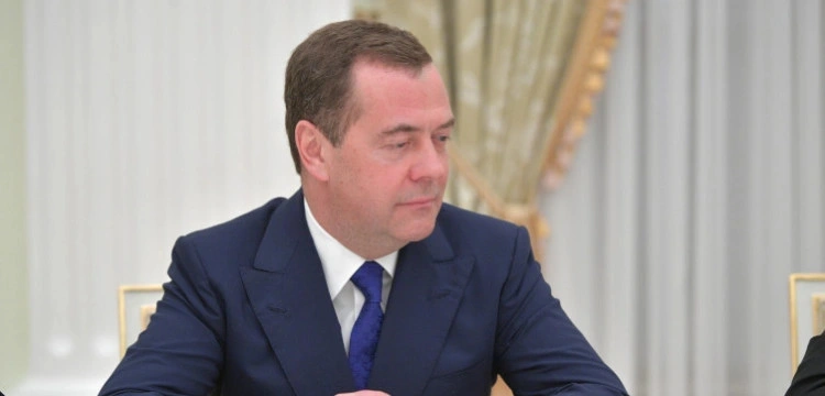 „Świnie bez wiary i wdzięczności”. Miedwiediew znów nadaje