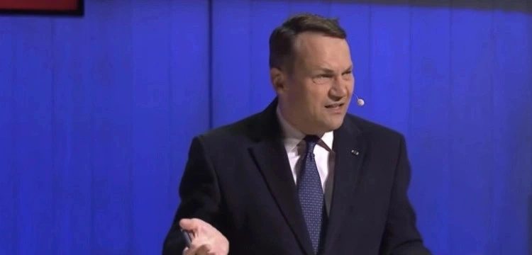 Sikorski anulował skargę wobec Rosji ws. katastrofy smoleńskiej