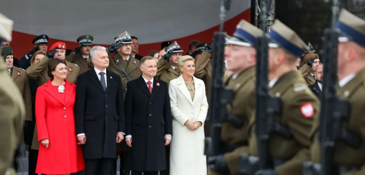 Prezydent w Święto Niepodległości: Niech Bóg ma w opiece Polskę!