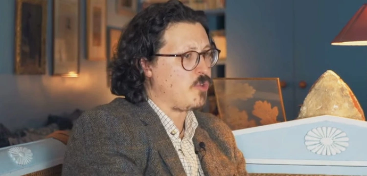 Prof. Engels: Polacy ulegli ideologii Zachodu