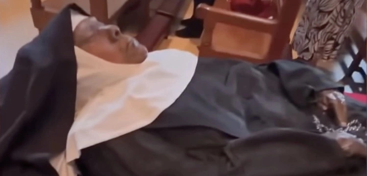 Ciało zakonnicy nie uległo rozkładowi. Przeorysza: Pojawiły się uzdrowienia