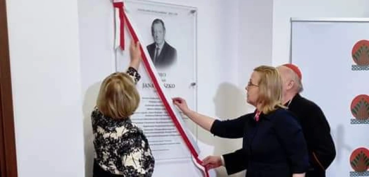 „Wielki, wyjątkowy, twórczy Polak”. W siedzibie NFOŚiGW upamiętniono prof. Jana Szyszkę