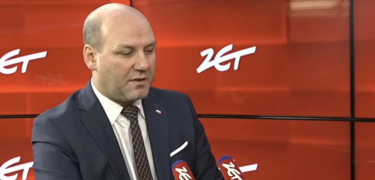 Minister Szynkowski vel Sęk o pakcie migracyjnym: To przepisy niezwykle groźne, szkodliwe i niebezpieczne