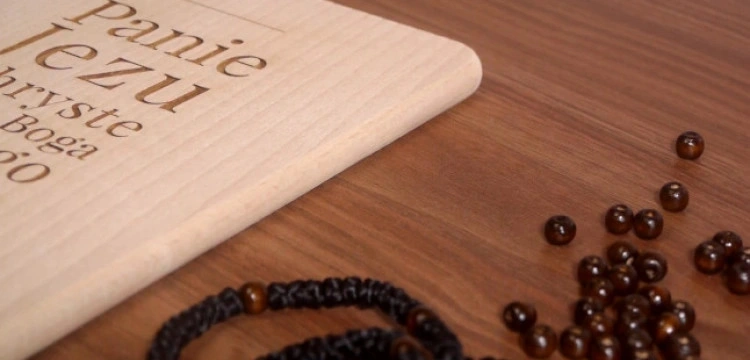 Imię Jezus. Krótkie wprowadzenie do modlitwy, która zmienia życie