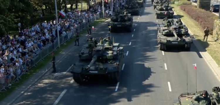 „Le Figaro”: W Warszawie odbył się pokaz sił