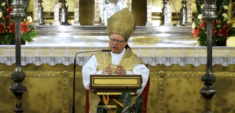 Najpierw pochować ofiary. Tego zabrakło w oświadczeniu kardynałów