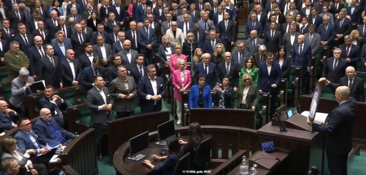Nie potrafili oddać hołdu zamordowanemu Polakowi? Żenujące zachowanie posłów koalicji 13 grudnia