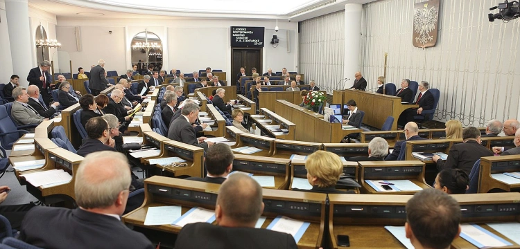 Nowelizacja ustawy o SN przegłosowana przez Senat. Wniesiono 14 poprawek
