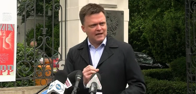 Hołownia się pogrąża: Zagłosujemy przeciwko 800+, bo…