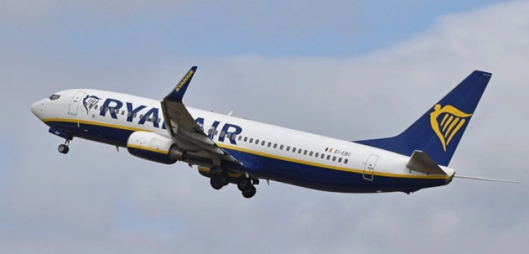 Samolot z Polski do Izraela awaryjnie lądował w asyście myśliwców