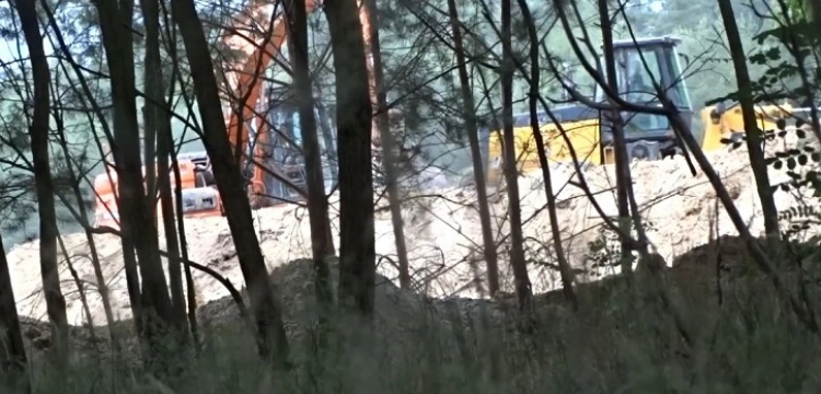 Wrocław. 8 osób aresztowanych wz. z procederem nielegalnego składowania odpadów [Wideo]